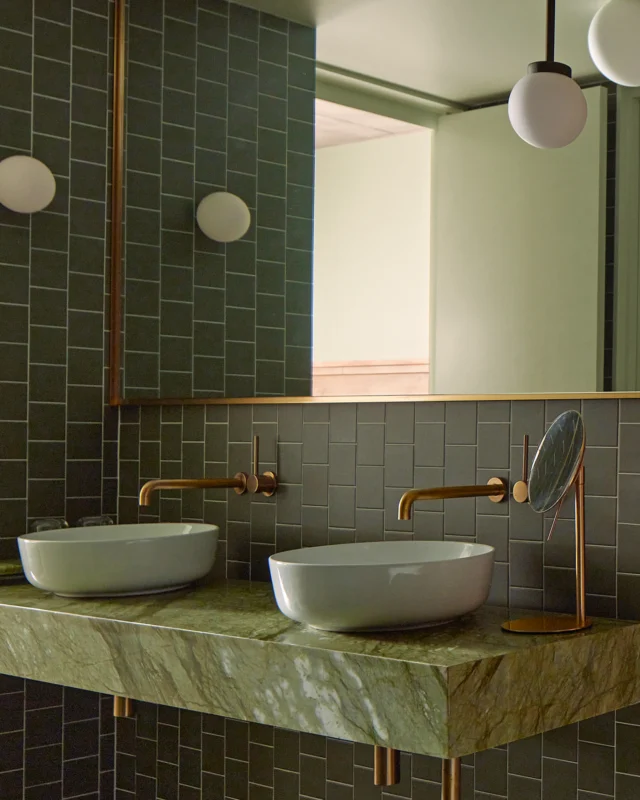 Our Junior Suite – designed with rejuvenation and relaxation in mind, complete with an expansive bathroom and separate living area. #TheCalile #JuniorSuite #JamesSt #Brisbane
