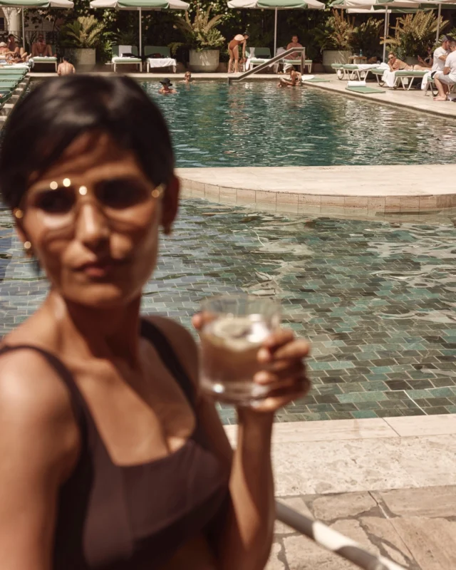 Poolside, where the hardest thing you’ll do all day is raise a glass. Cheers. #TheCalile
#JamesSt #Brisbane