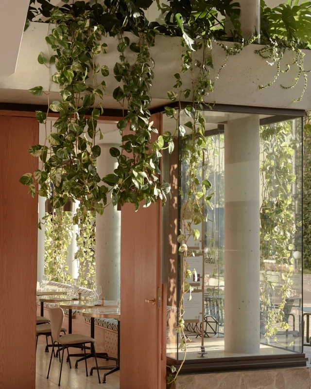 Savoury or sweet, coffee or cocktail, at Lobby Bar, our door is always open.
#TheCalile #JamesSt #Brisbane