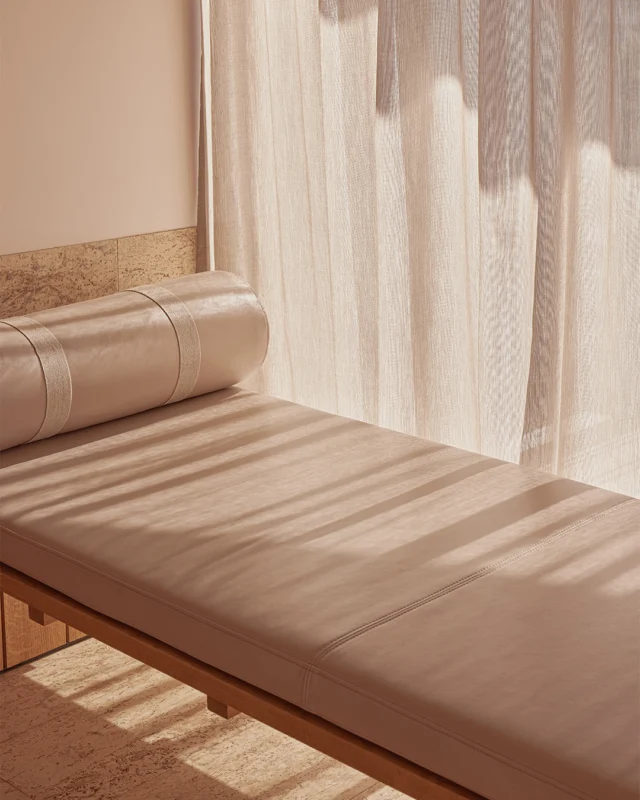 Si·es·ta
Noun
An afternoon rest or nap, especially one taken during the hottest hours of the day. Best observed daily.