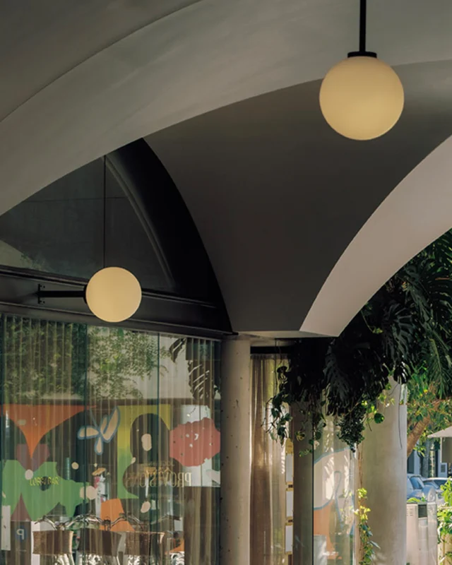 We'd rather you park yourself on a sunlounge than park your car. Hand over your keys to our valet staff on arrival, and we'll take care of the rest.